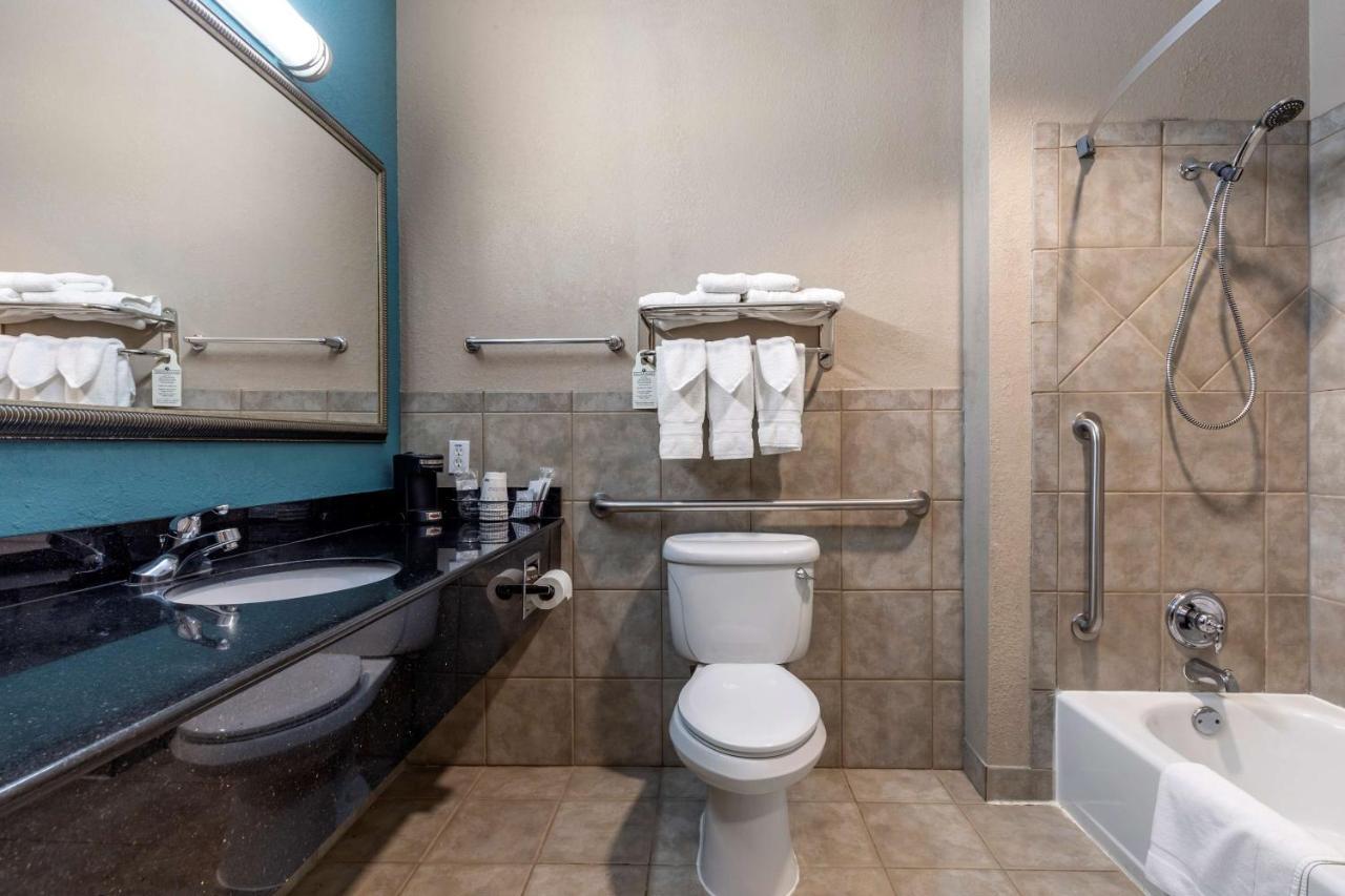 Best Western Mineola Inn Екстериор снимка