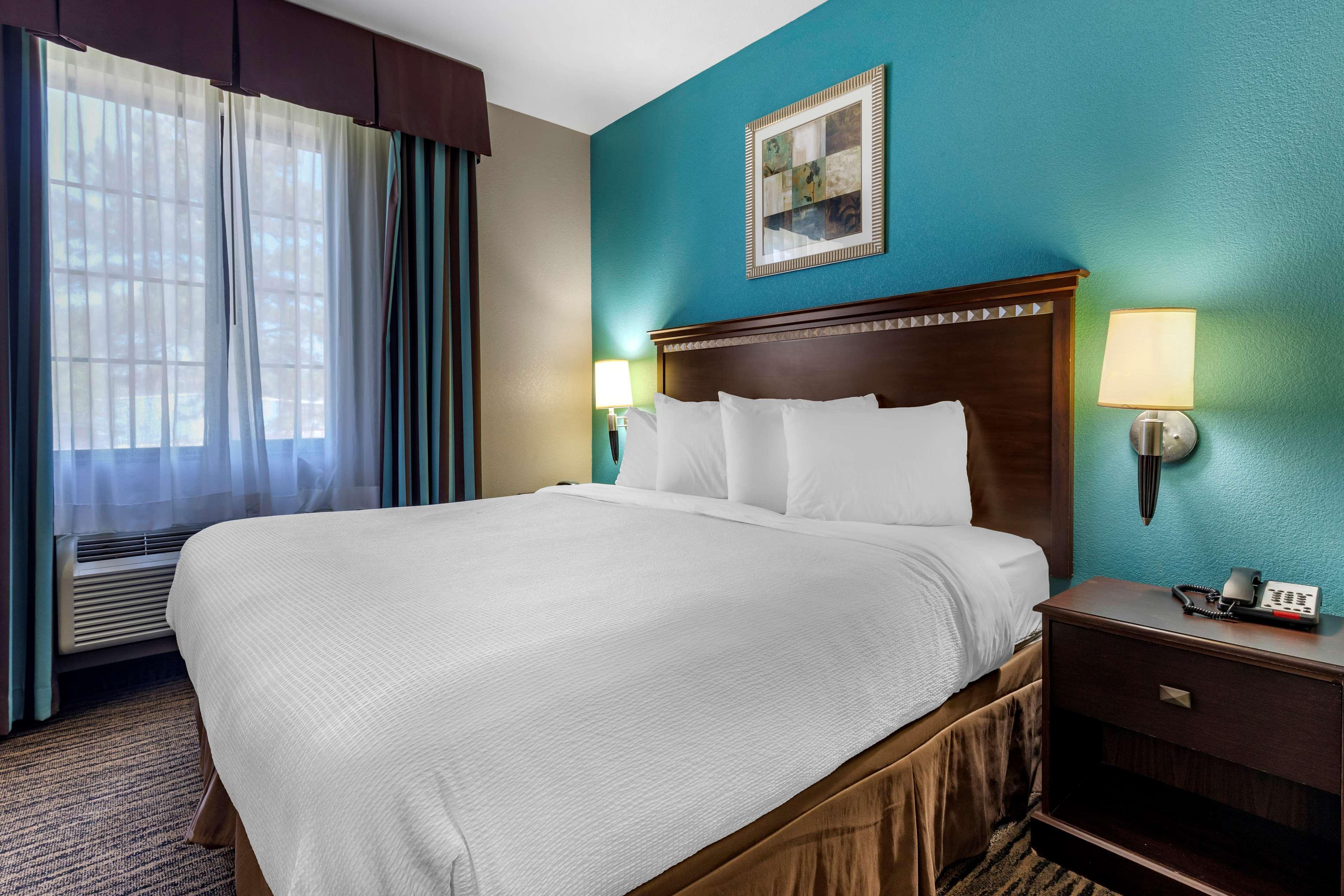 Best Western Mineola Inn Екстериор снимка