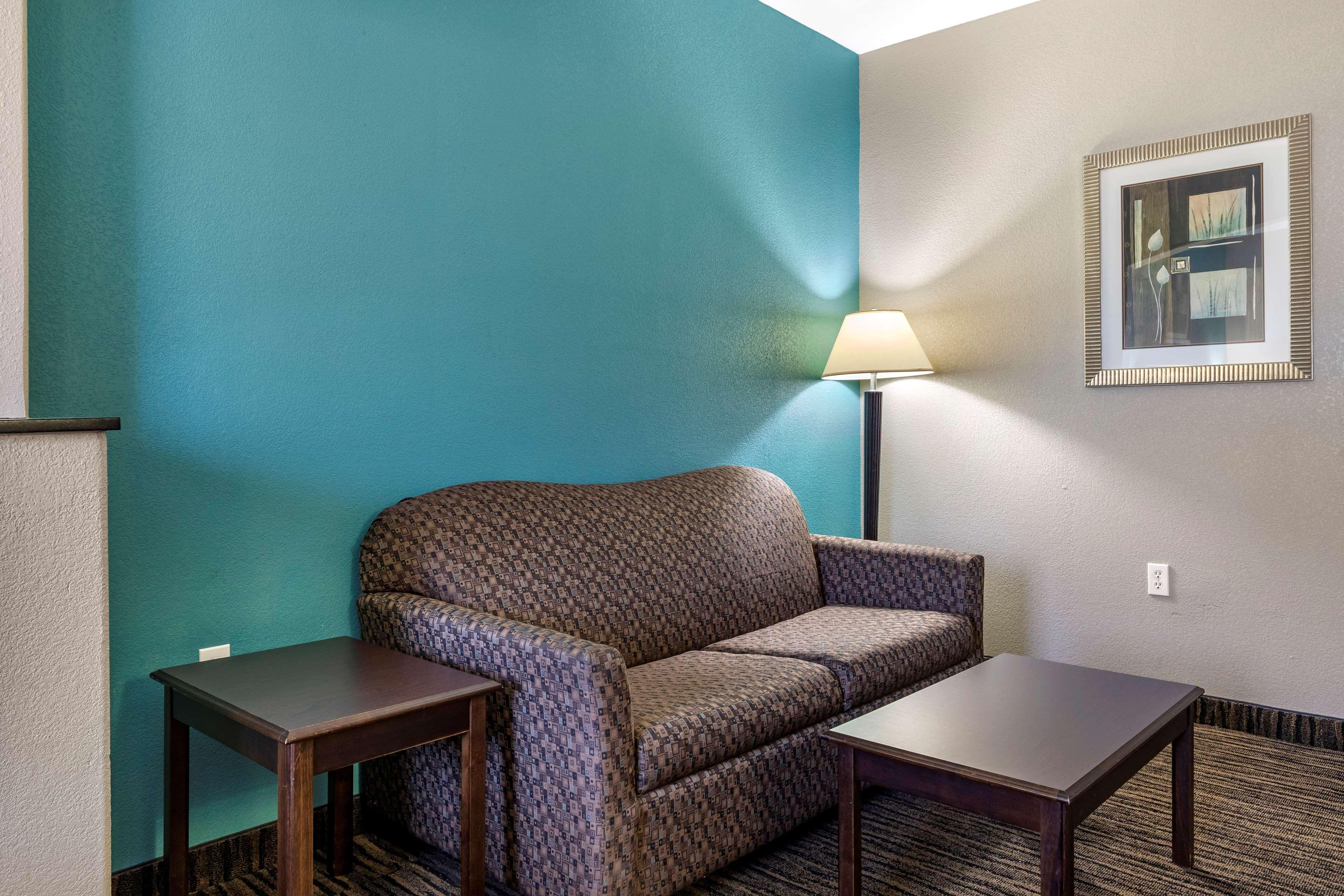 Best Western Mineola Inn Екстериор снимка