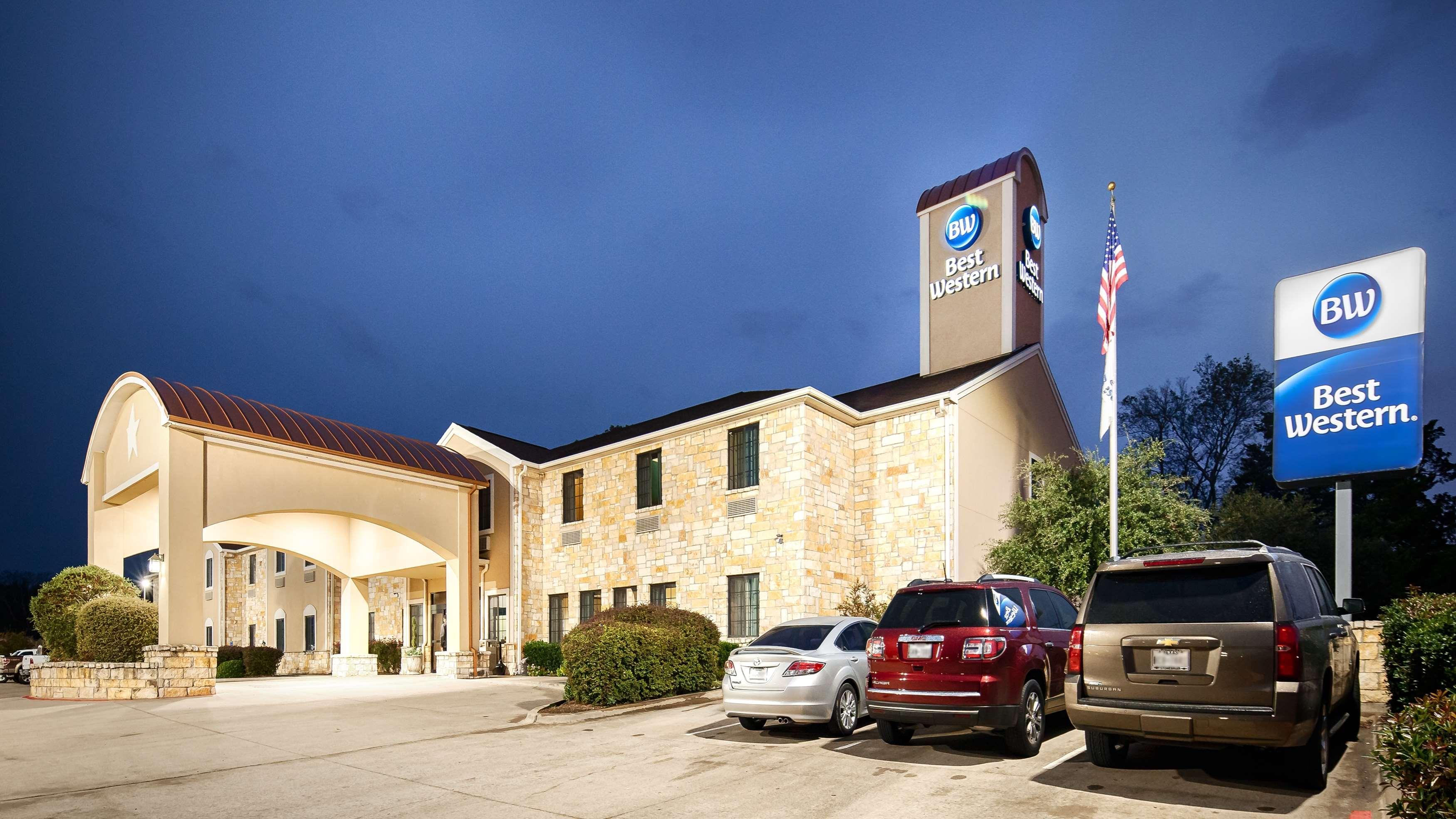 Best Western Mineola Inn Екстериор снимка