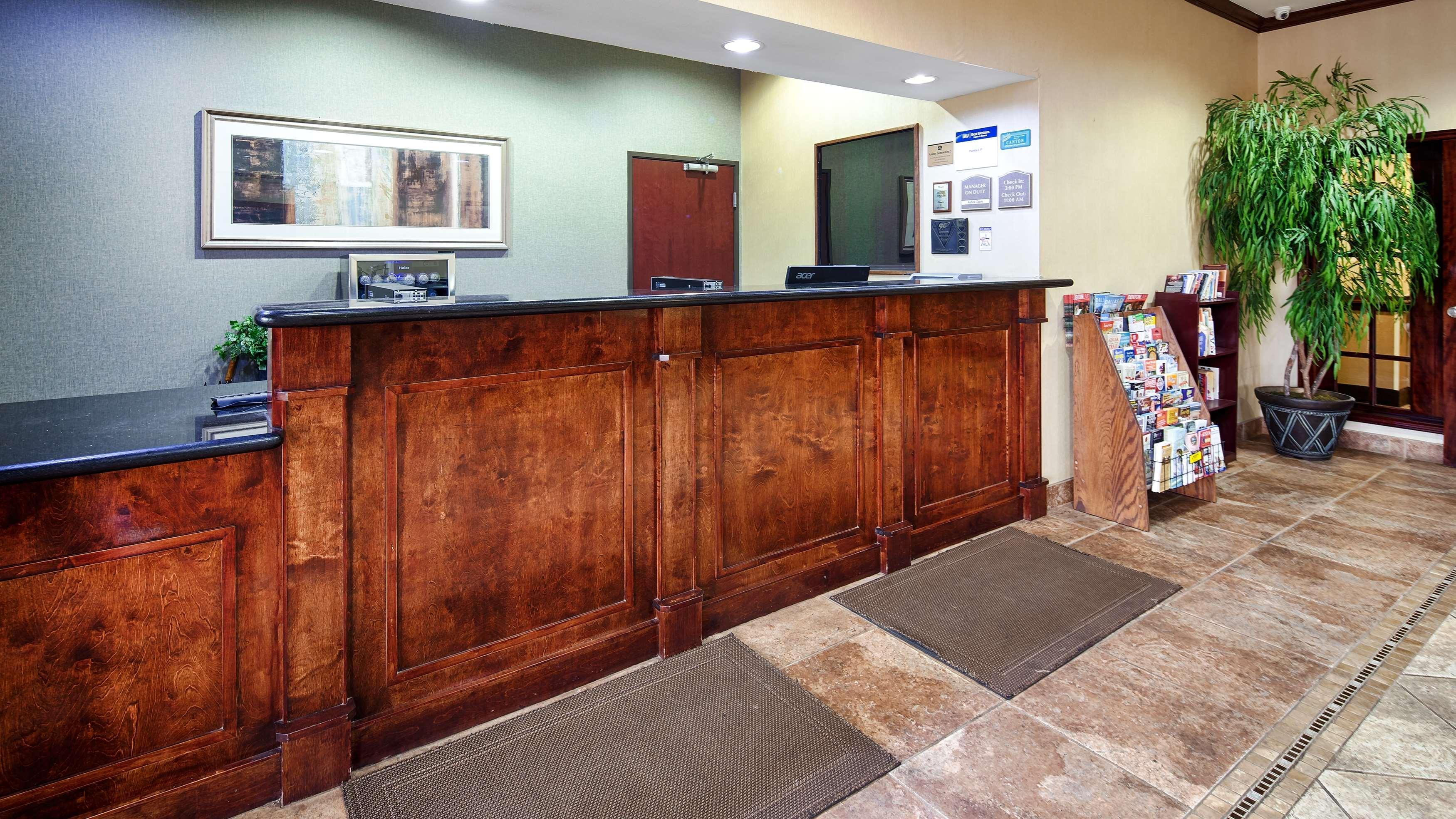 Best Western Mineola Inn Екстериор снимка