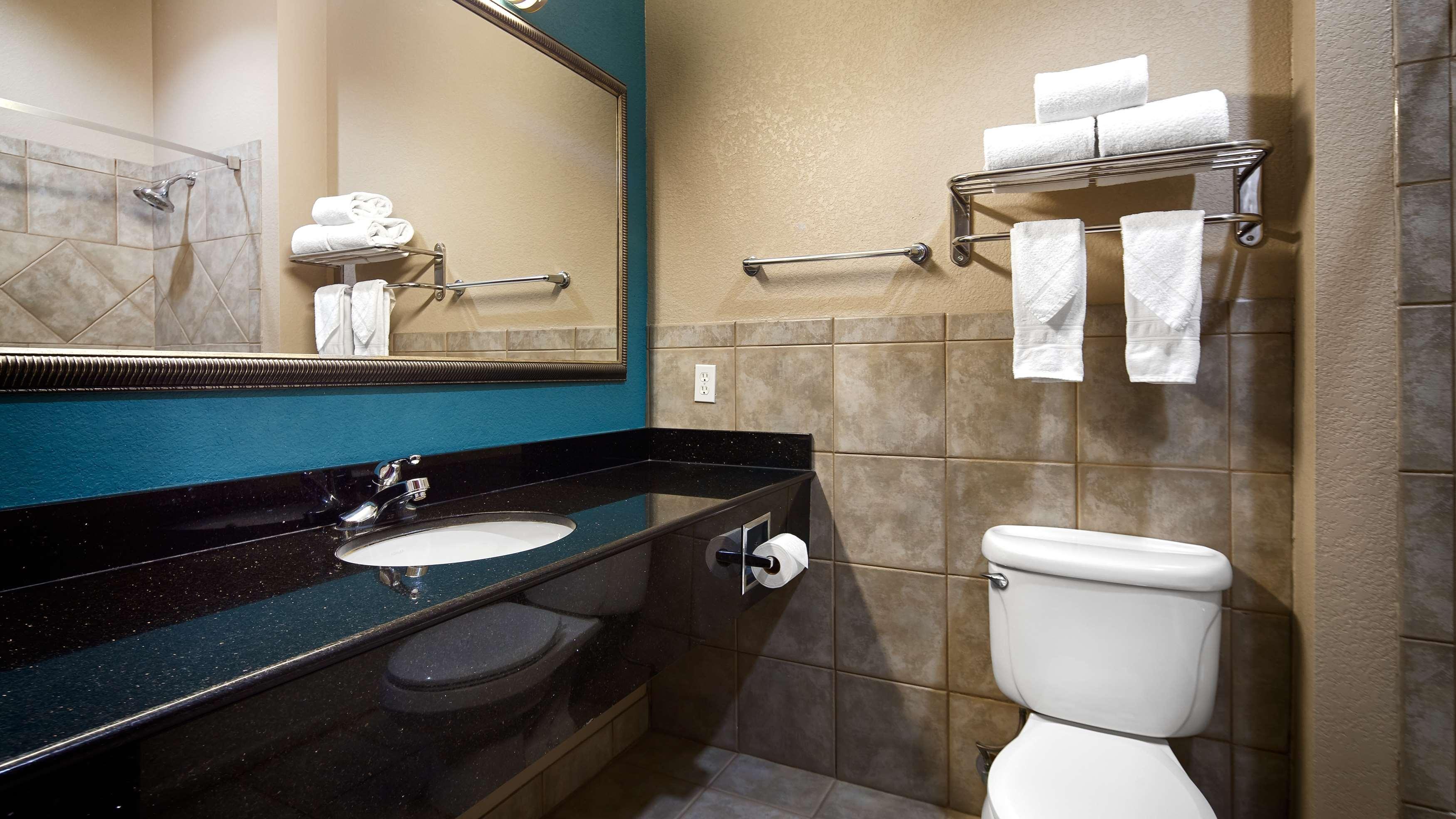 Best Western Mineola Inn Екстериор снимка