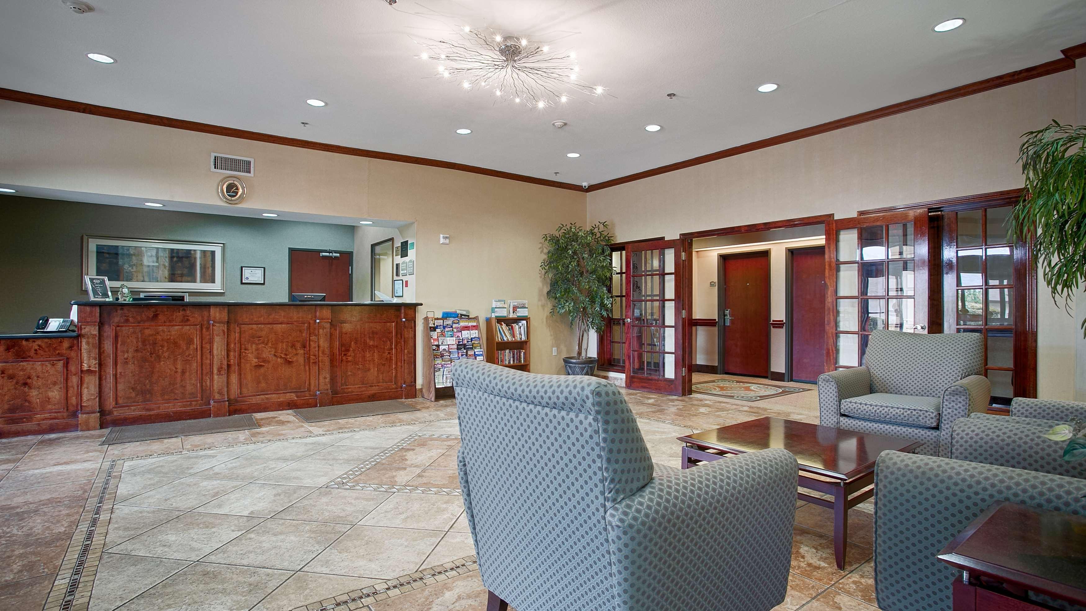 Best Western Mineola Inn Екстериор снимка