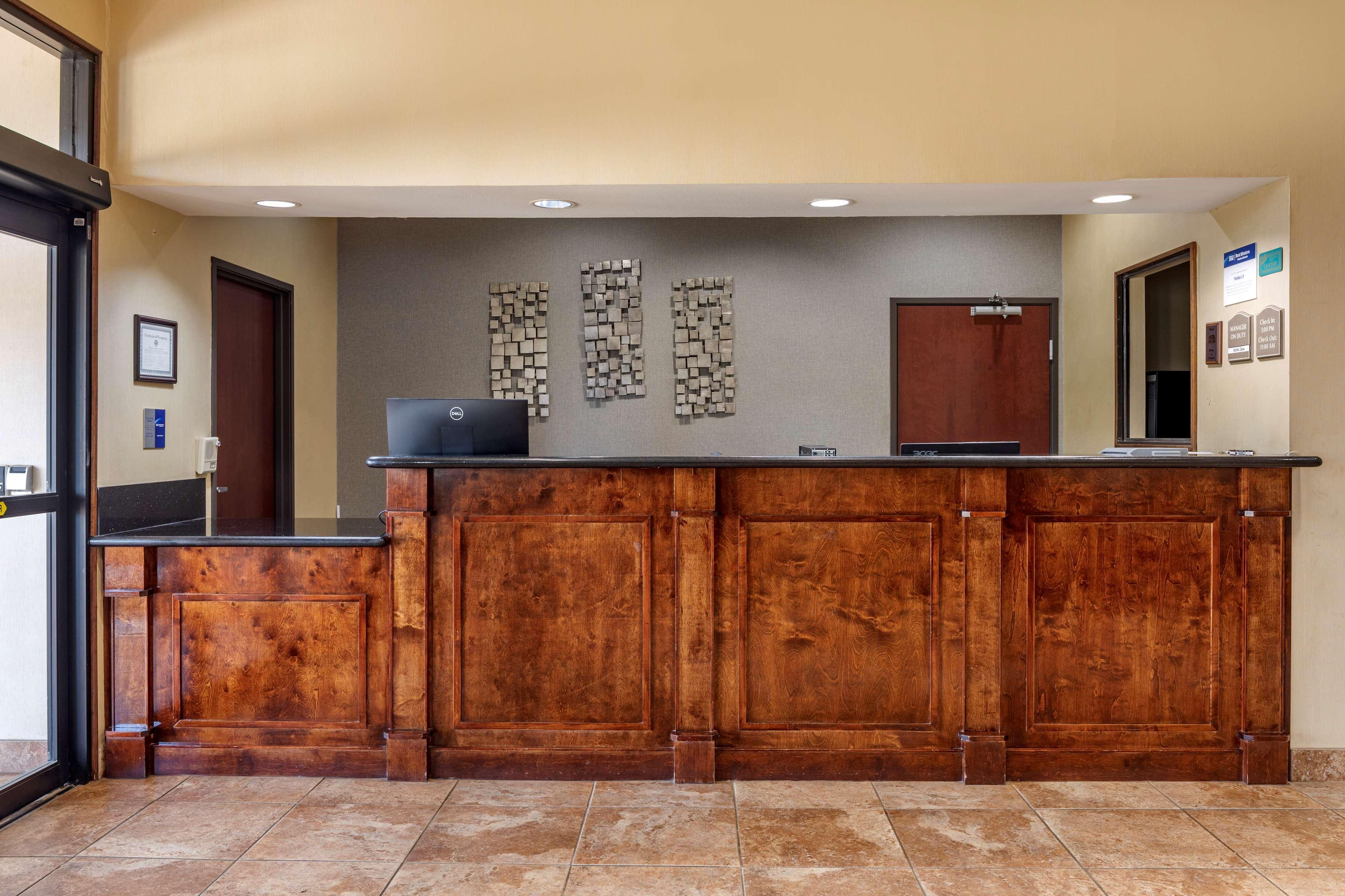 Best Western Mineola Inn Екстериор снимка